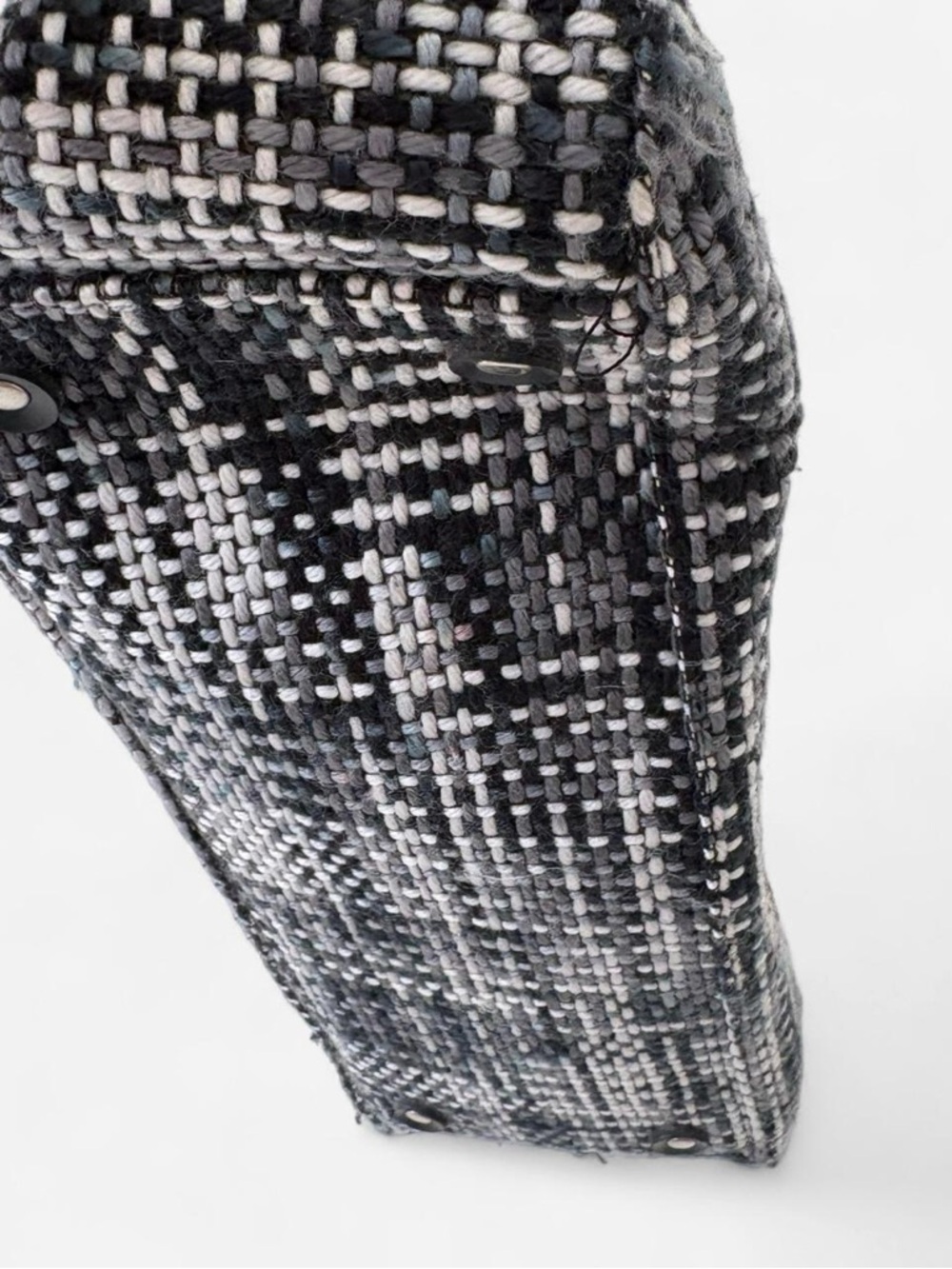 Rare Kenneth Cole Reaction black & white tweed shoulder bag - Picture 6 of 9